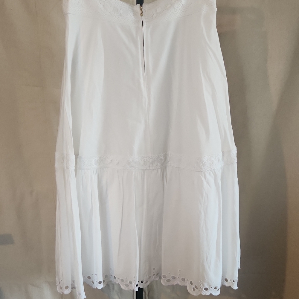 Point Sur Elegant White Lace Trim Skirt - Picture 5 of 6